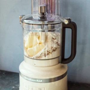 KitchenAid Food Processor 3,1L In Creme 18